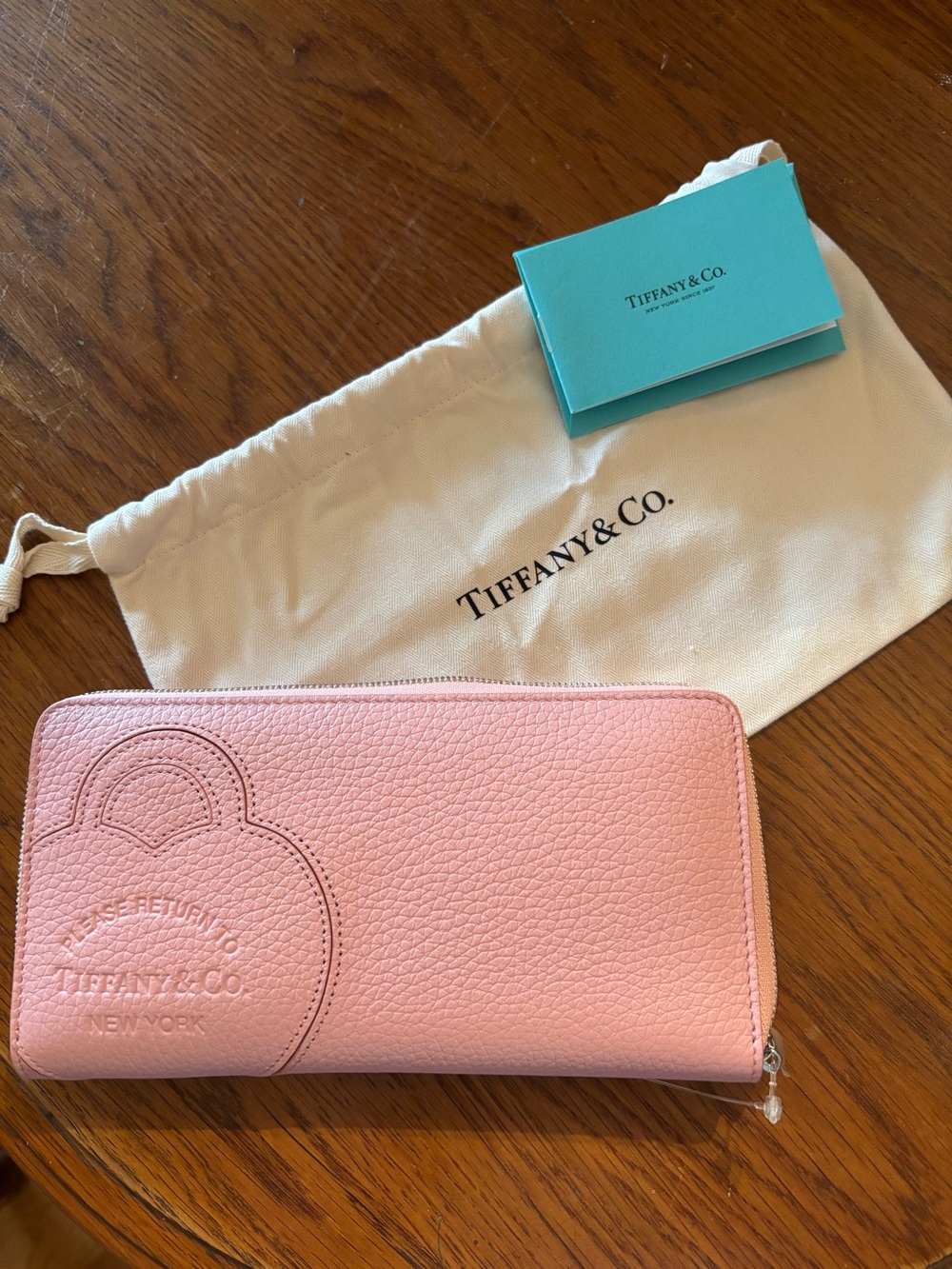 NEW Tiffany & Co. Light Pink Pebbled Leather Zip Wallet